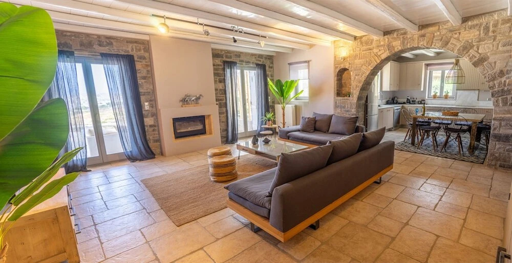 Luxury Villa Delphinus - AllParos Villas
