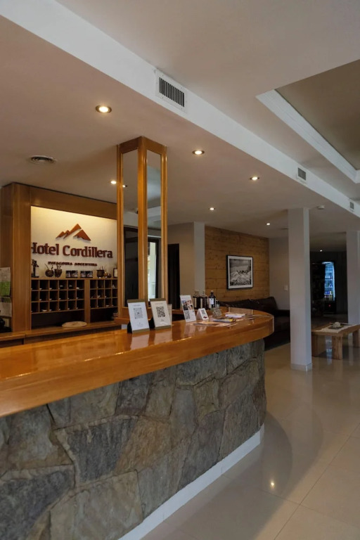 Cumbres Hotel