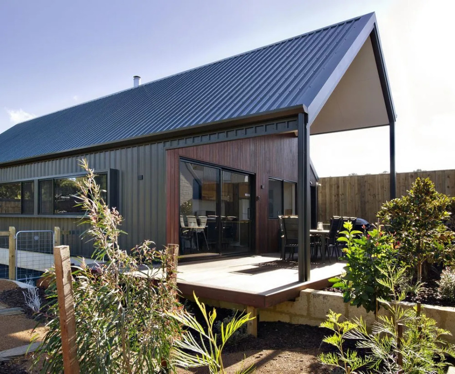 Margaret River Bungalow-1-street - pet friendly