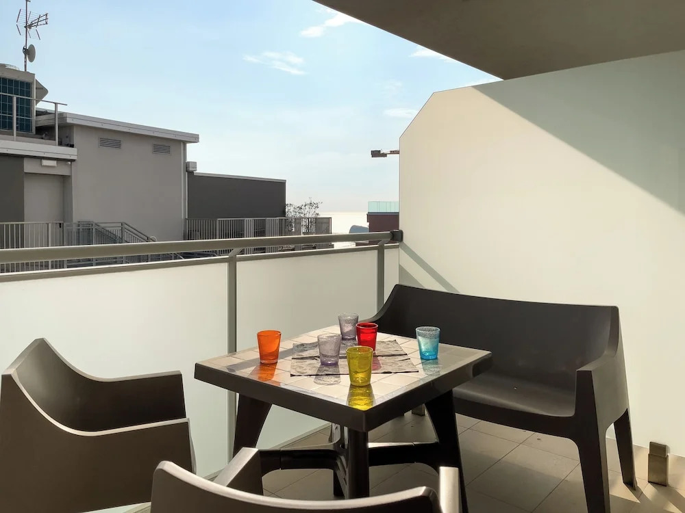 Well-equipped Flat Just 50m From the Beach