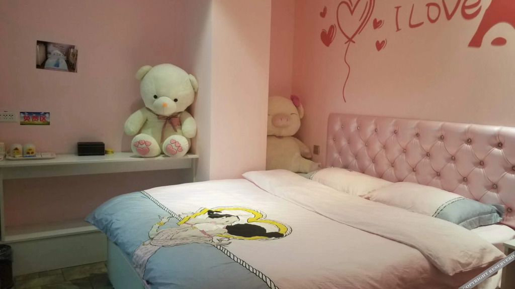 Hebi Weekend Inn