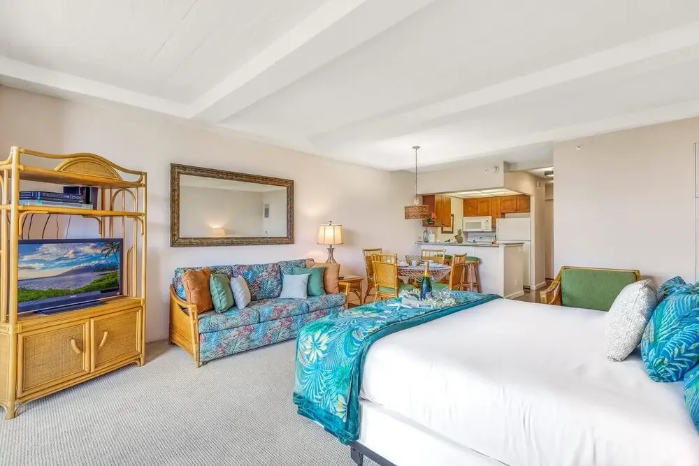 Whaler 6th Floor Oceanview Studio 0 Bedroom Condo by Redawning