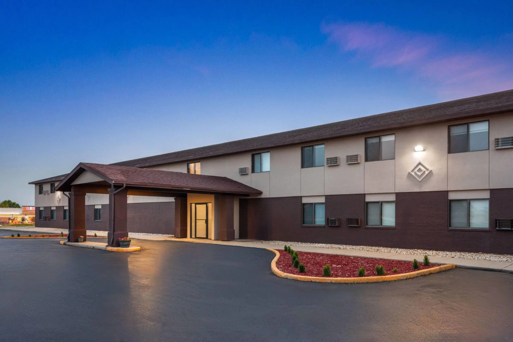 Baymont inn by Wyndham Oshkosh Airport