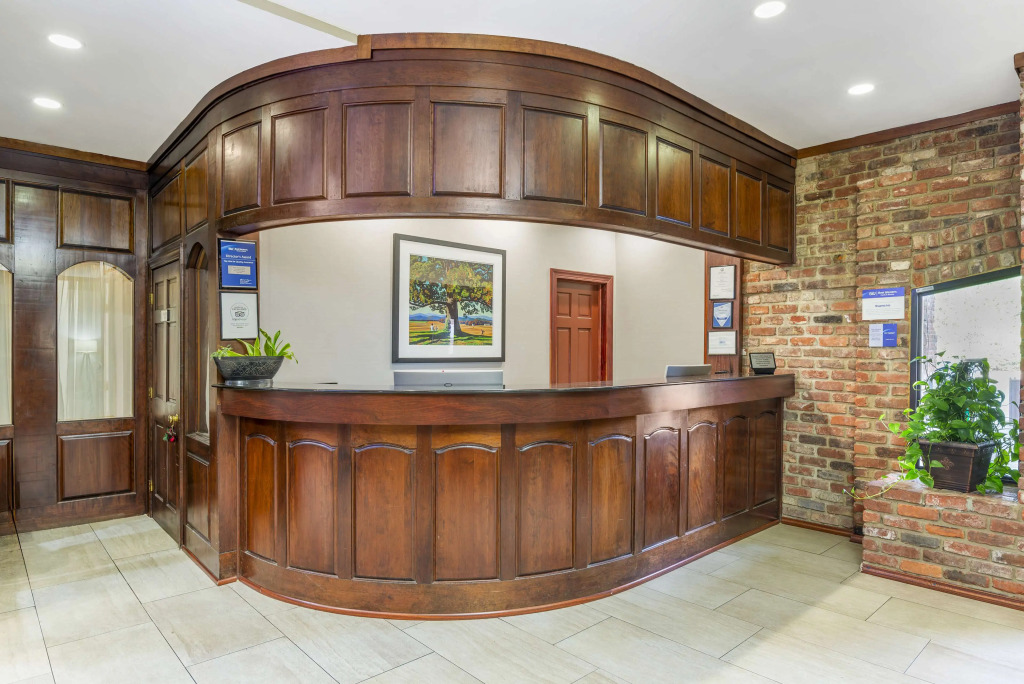 Best Western PLUS Governors Inn Richmond