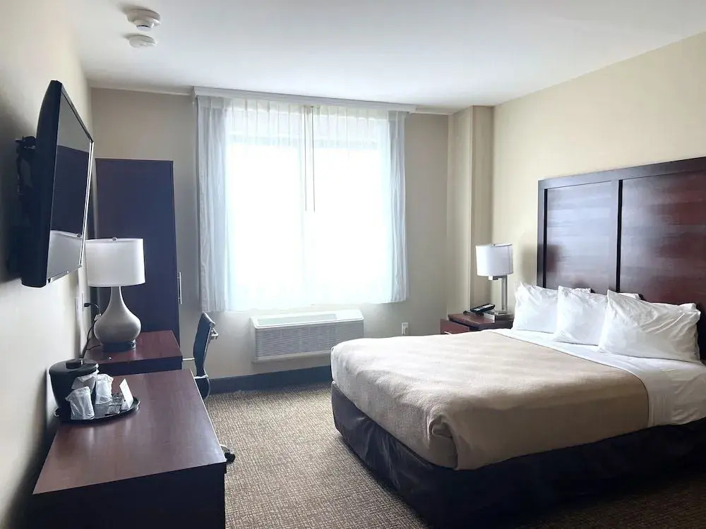 Lotus BLU Inn & Suites