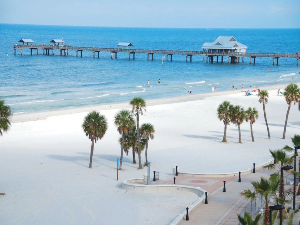 Exquisite Avalon Clearwater Condo,Minutes To Beach