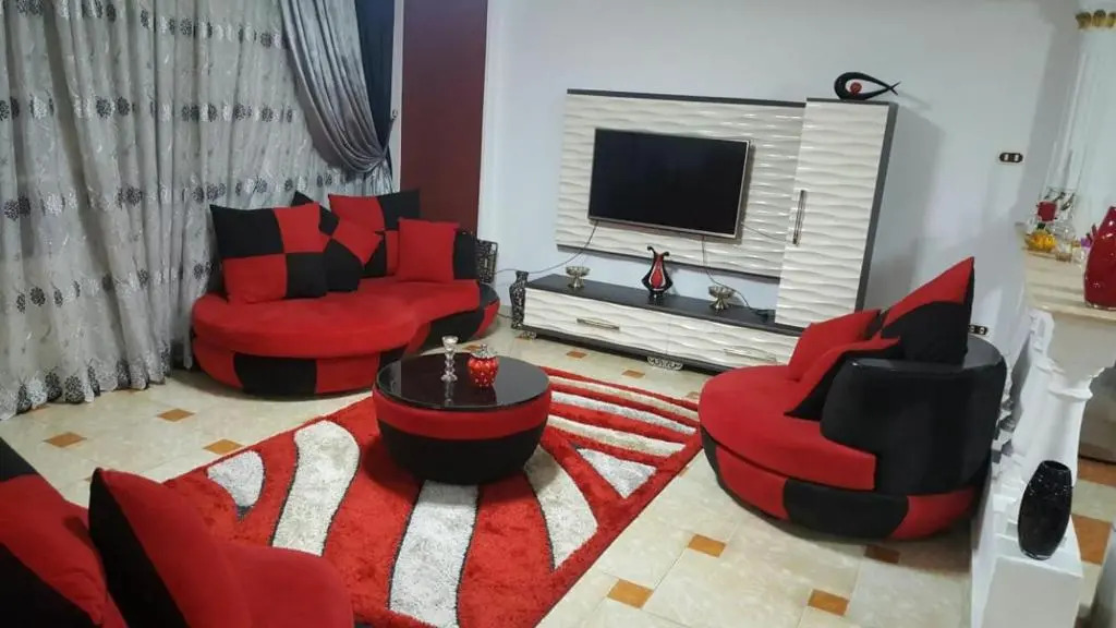 El-Madina El-Monawawwara Street off Gamal Abdel El-Nasir Rd. Asafra,