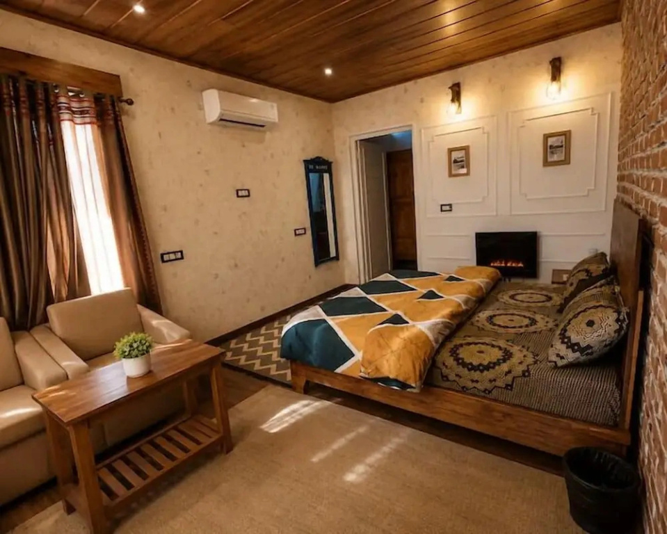 The Celebrè- A Little Castle Homestay