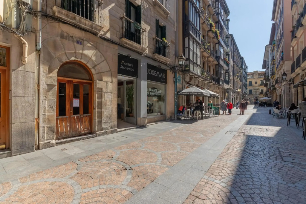 NEW! Lovely 3-Bedroom Loft in Bilbao
