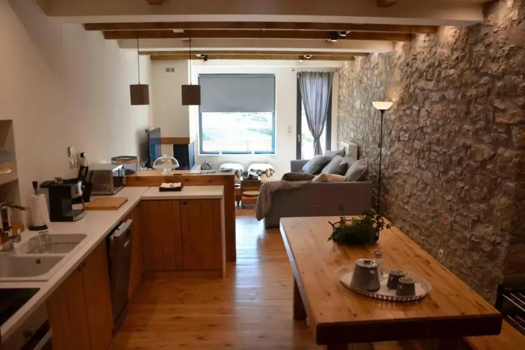 pikralida house
