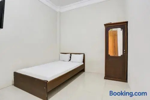 SPOT ON 91770 441 Pemuda Homestay