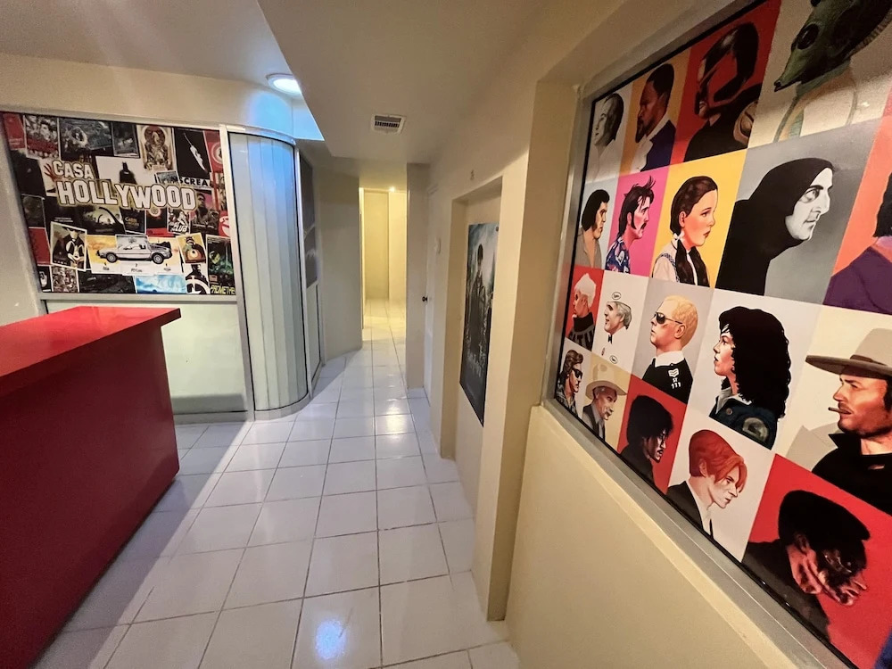 Casa Hollywood