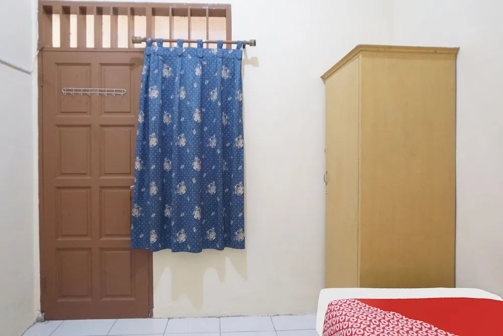 Hotel O Kost Ketapang Syariah