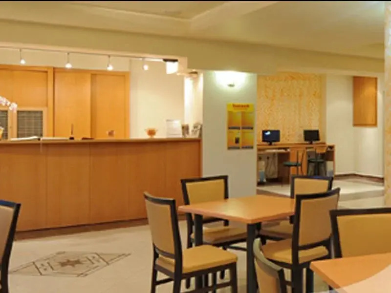 Penelope Apartments
