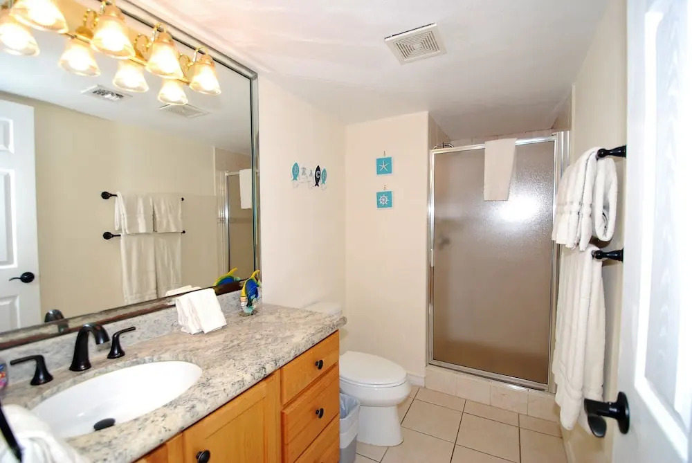 Saida Iii Condo Unit #905 2 Bedroom Condo by RedAwning