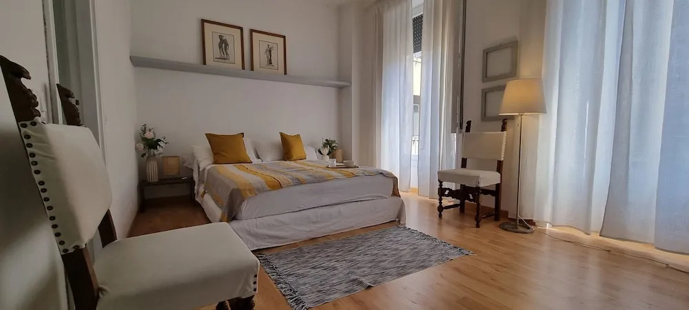 JOIVY Contemporary 1-Bed Apt Near Duomo Di Milano