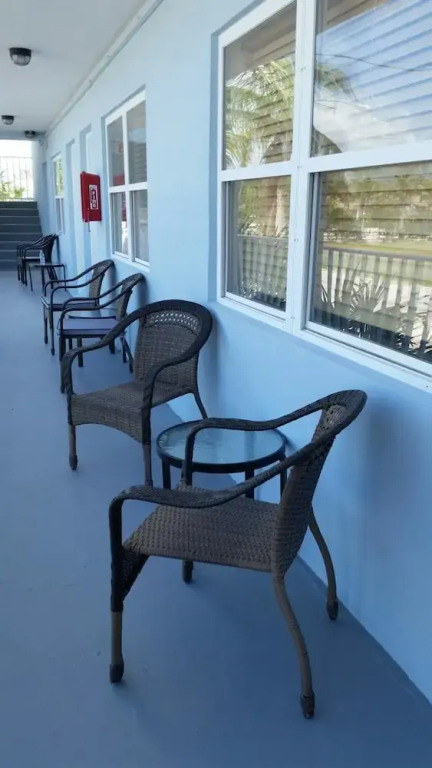Knights Key Suites