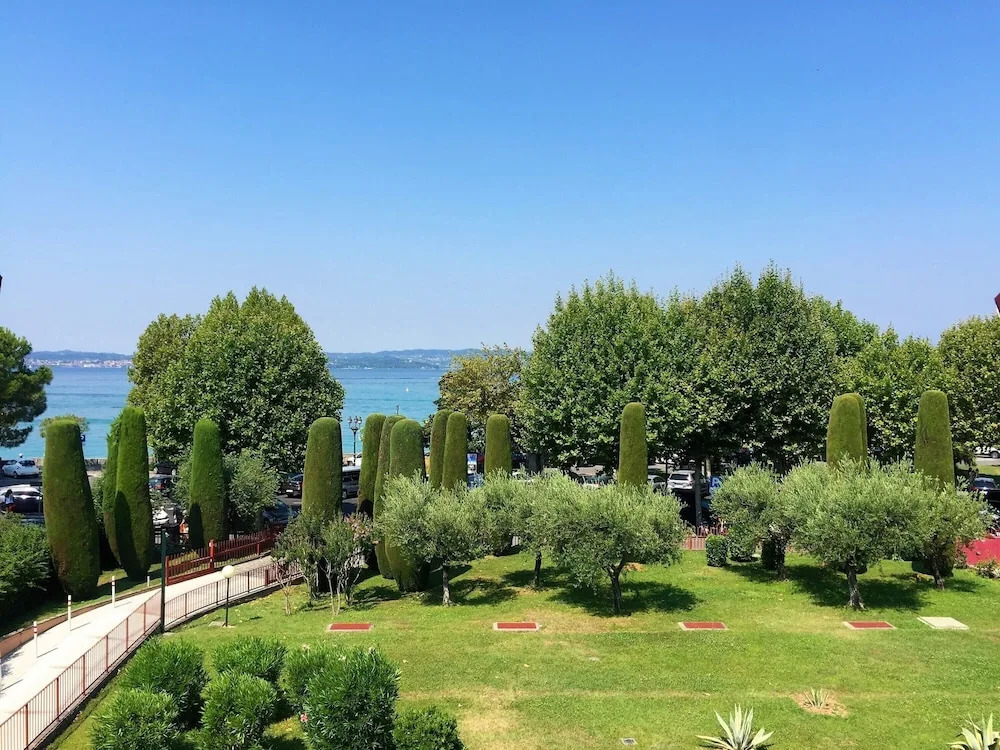Ciao Sirmione Lake View Apartment
