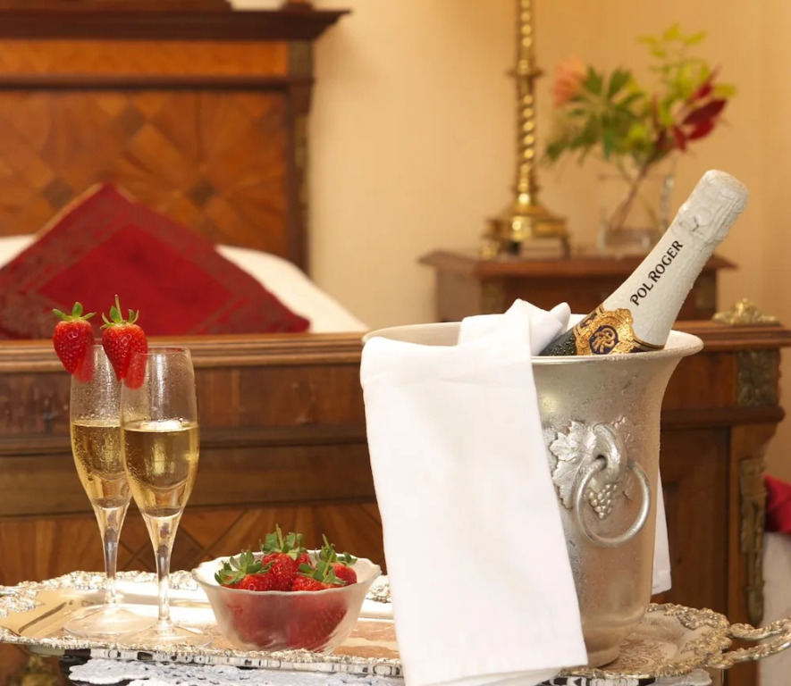 Seaview House Hotel