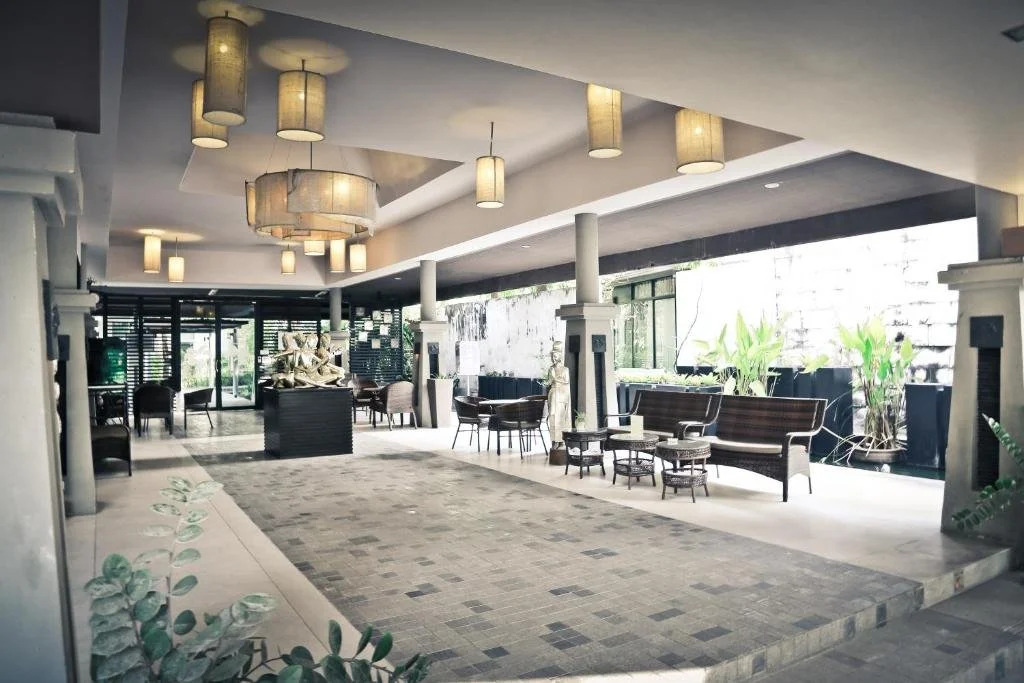 Karabuning Resort and Residence