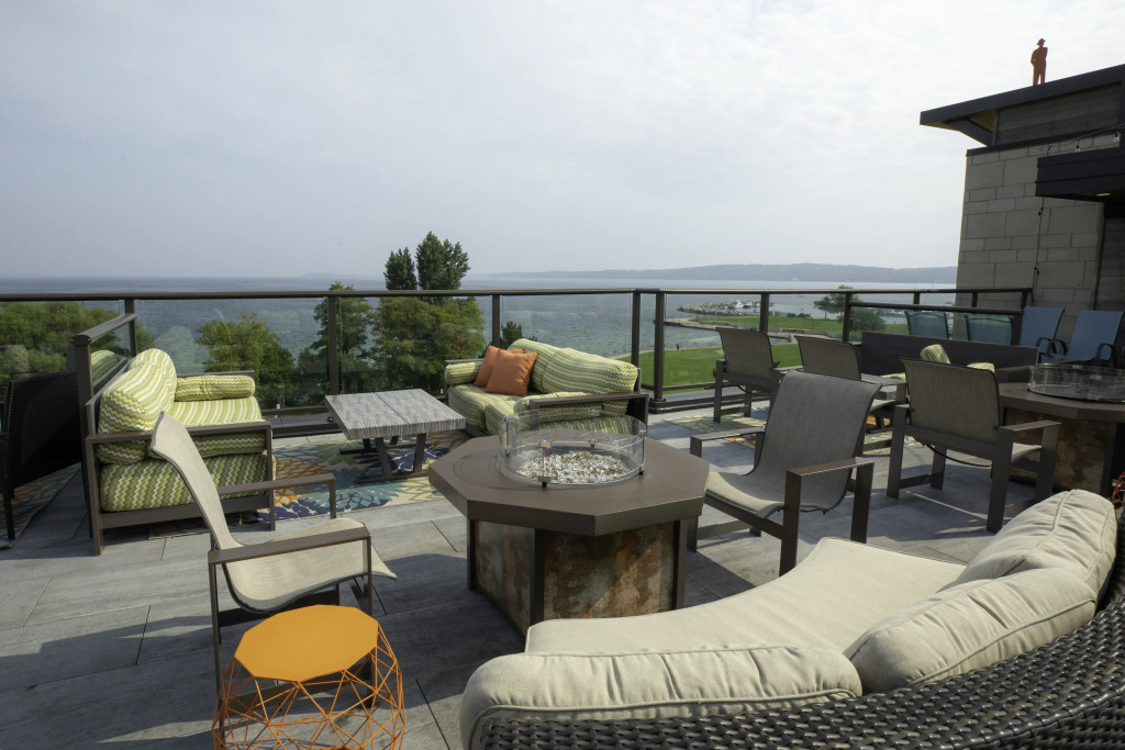 Hotel Indigo Traverse City by IHG