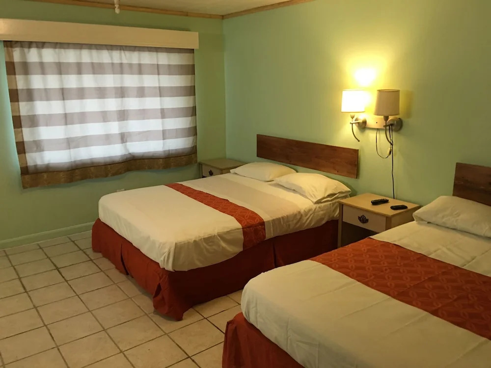Dixie Plaza Hotel