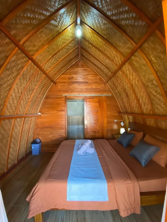 DYoga Bamboo House