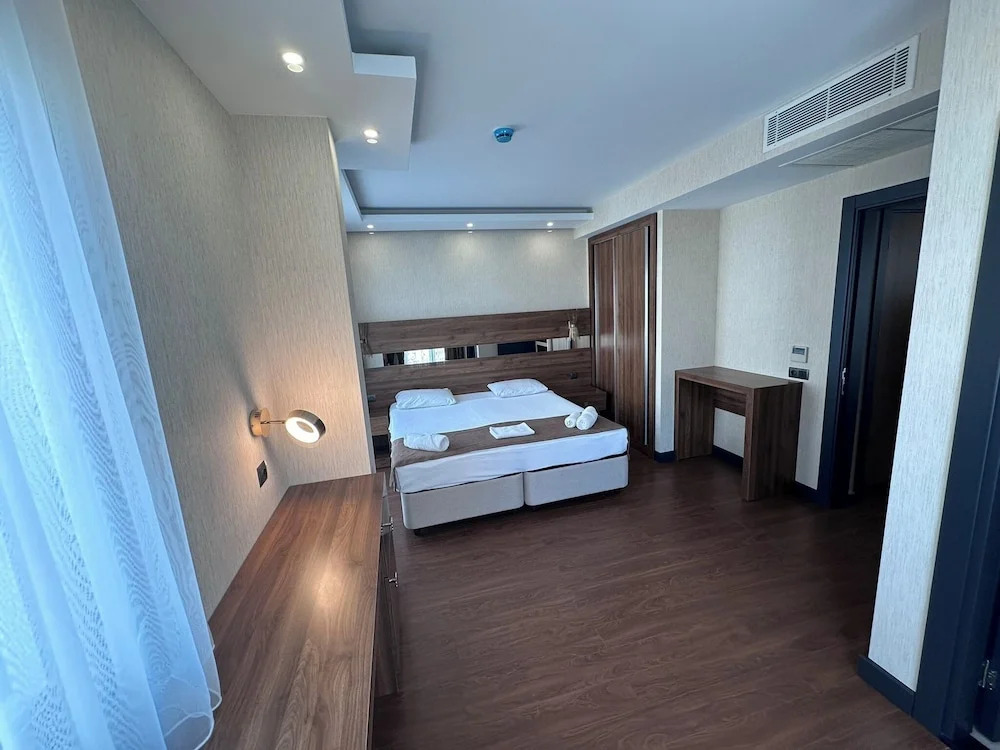Star Suit Hotel