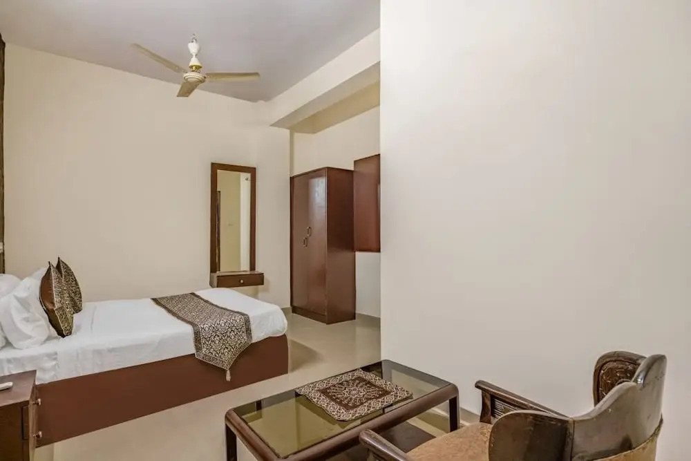 iROOMZ Hotel Royal Hill Park
