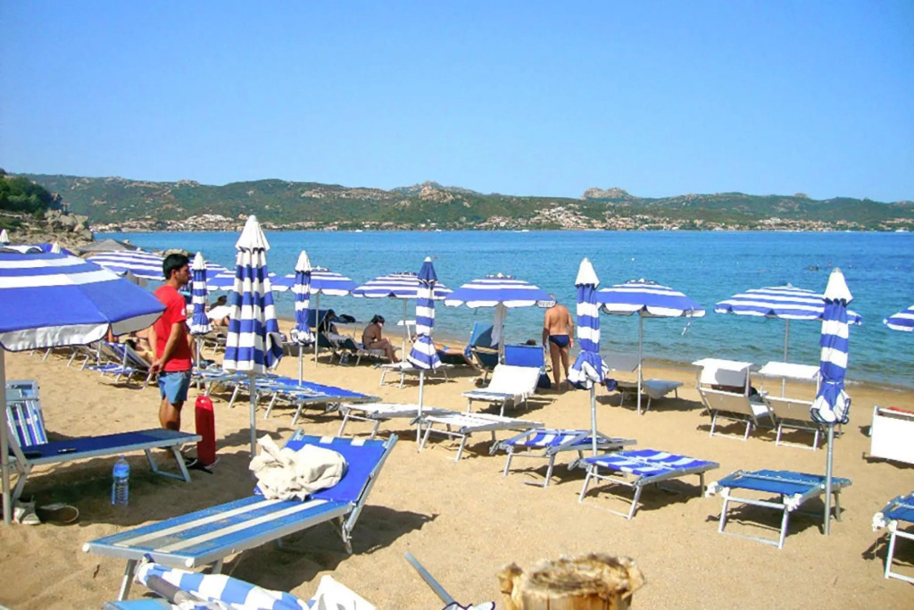 Apartment in Golfo Aranci with elevator