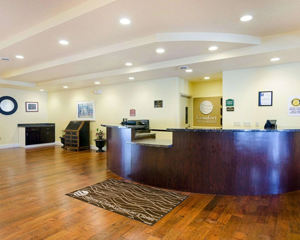 Comfort Inn & Suites Orange - Montpelier