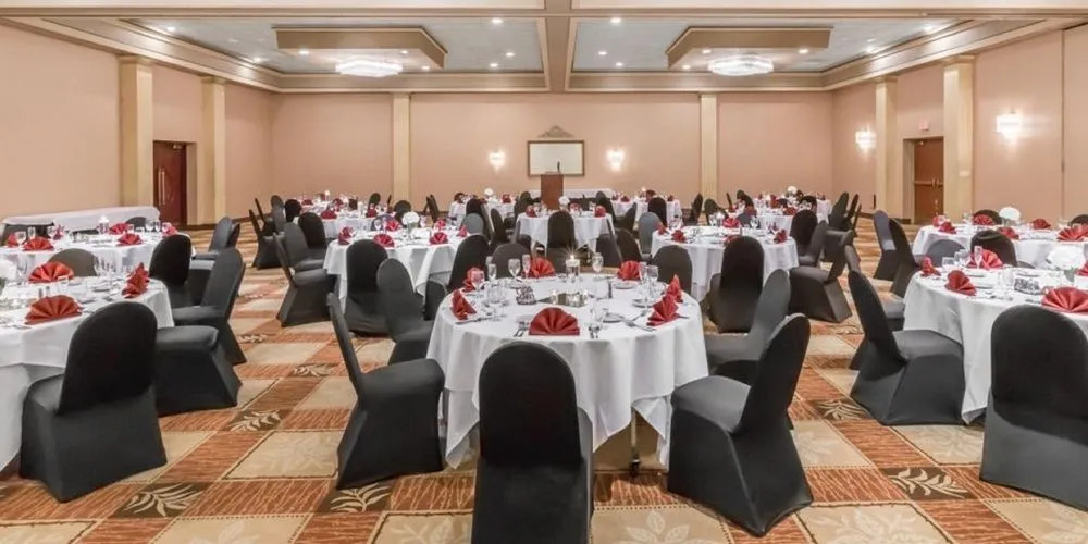 Crowne Plaza Novi