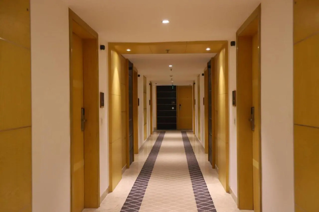 The Pristine Hotel Kanpur