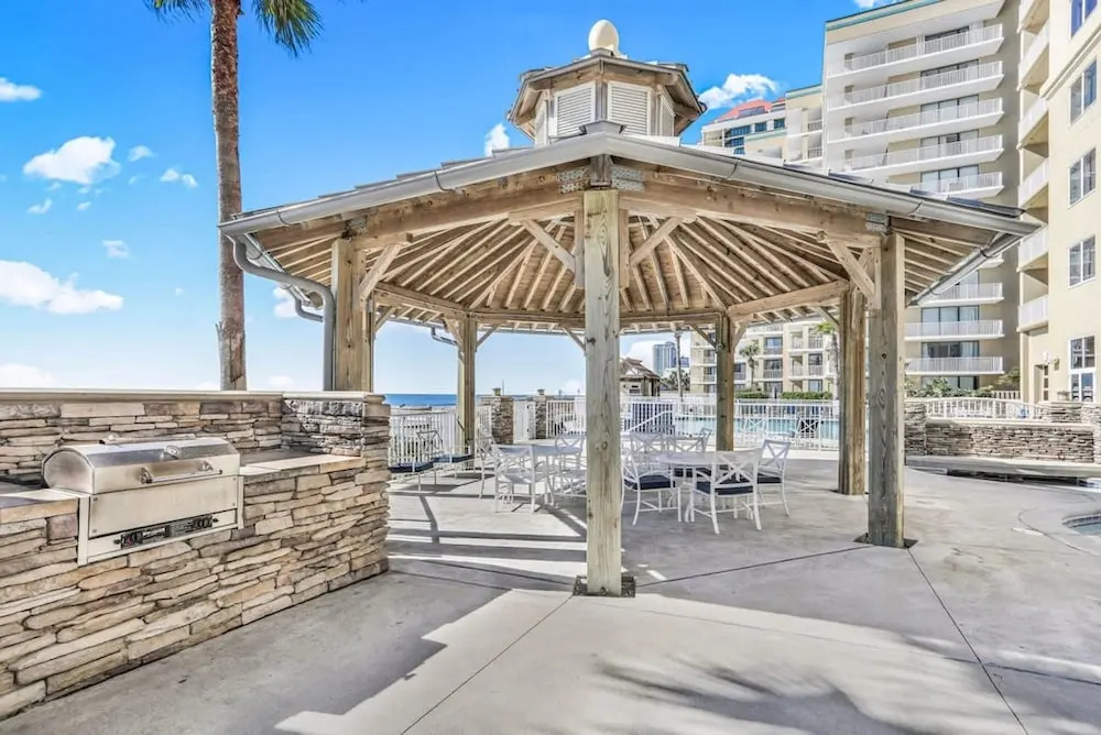 Beachfront Escape Sleeps 10 Incredible Views