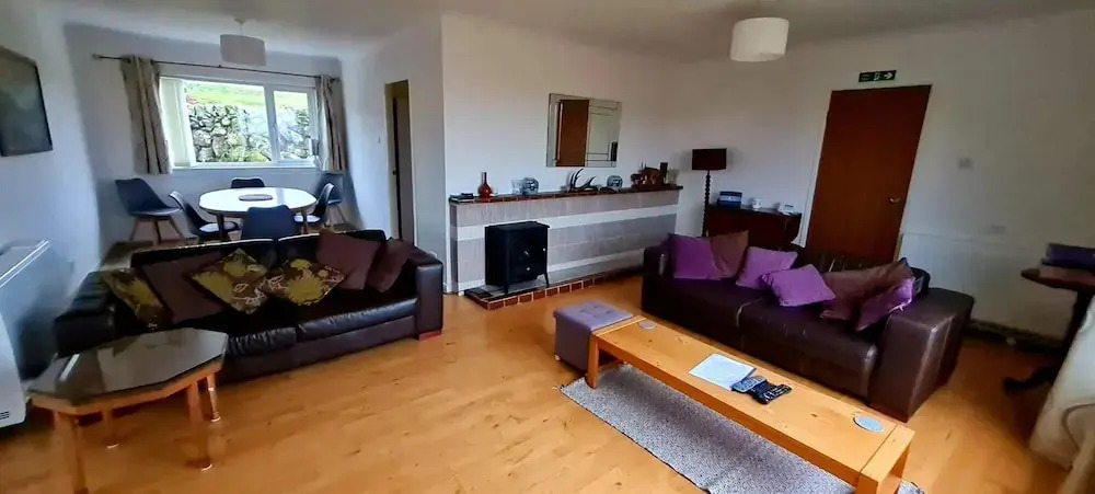 Erisgeir Sleeps 6 With Private Grounds