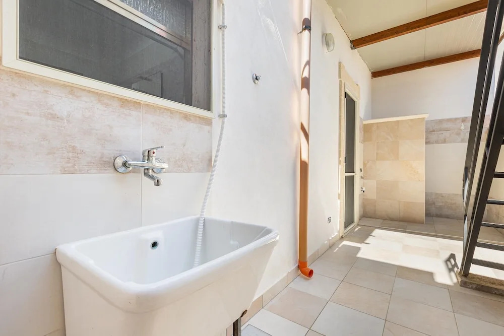 2775 Casa Biancomare by Barbarhouse