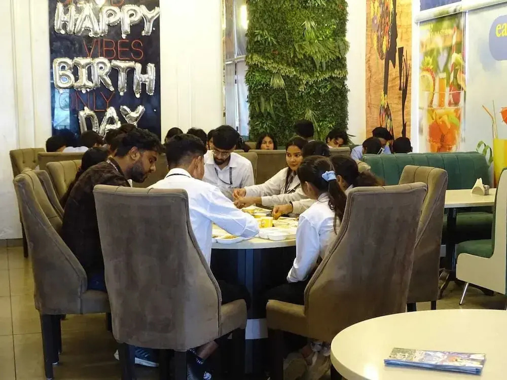 Hotel Aastha Inn