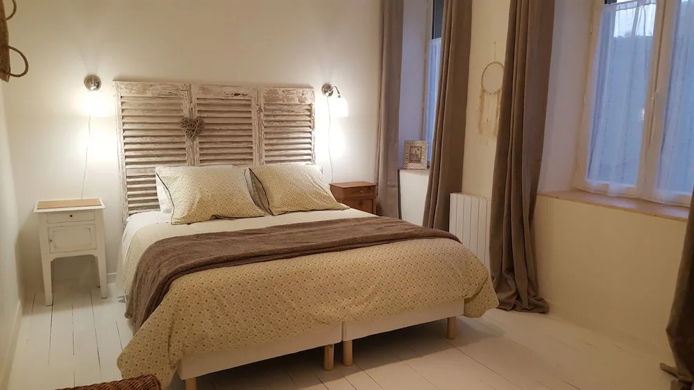 Appartement 2 pièces Le 32 BIS