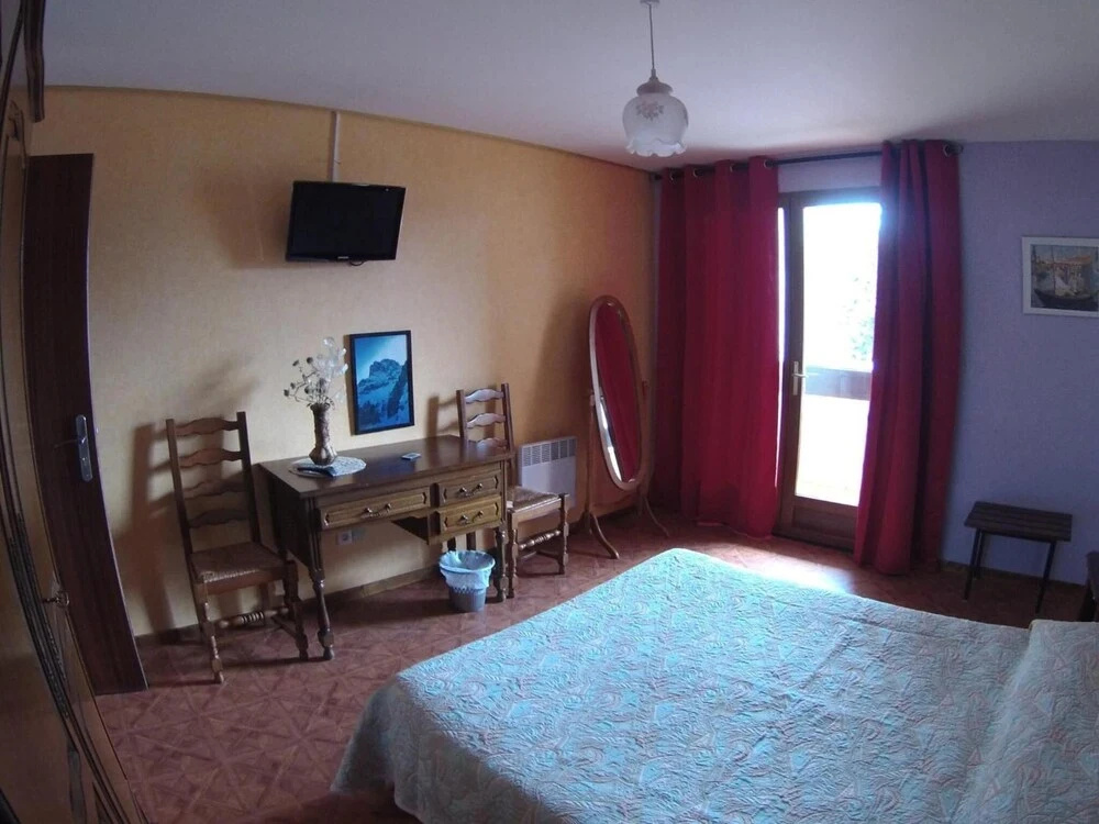 Boustigue Hotel
