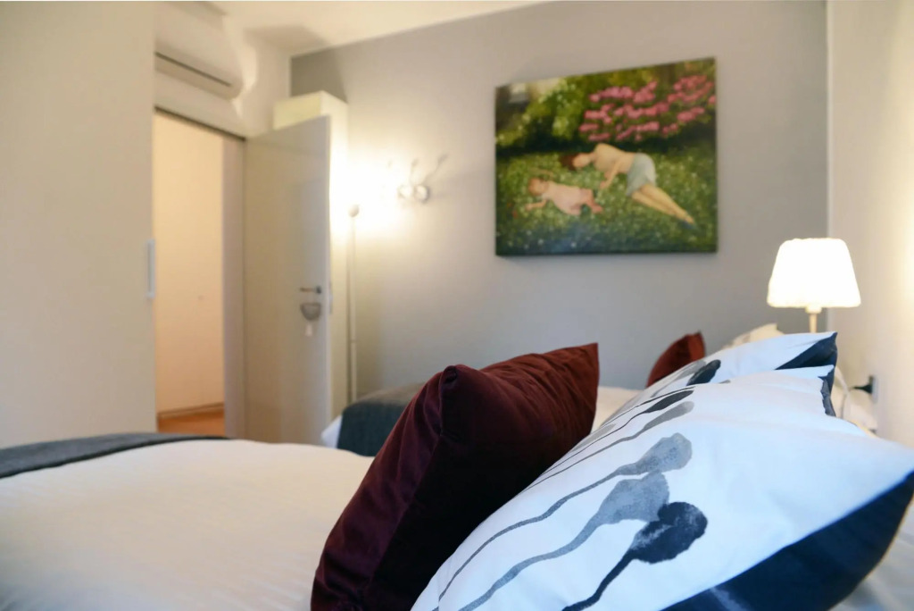CO-C933-5GIO61A2 - Art Family Apartment
