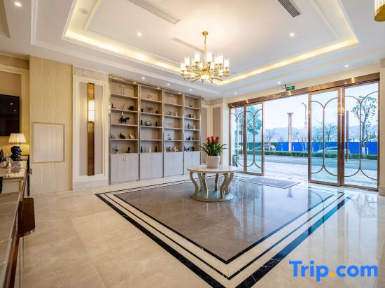 Timson Rezen Hot Spring Hotel