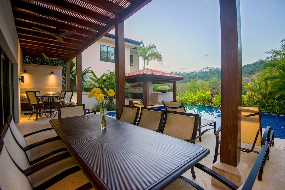 Casa Aurora 5 bdr Private Pool in Los Sueños