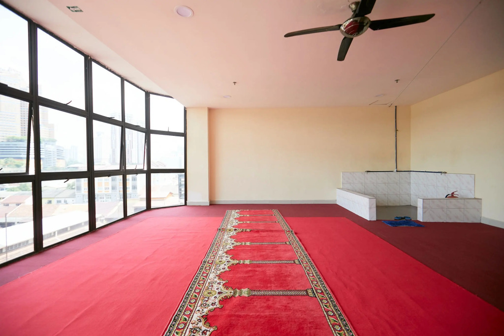 Dolphin Hotel, Chow Kit Kuala Lumpur