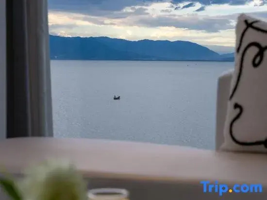 Zehaiju Seaview Resort Hotel (Erhai Branch, Dali)