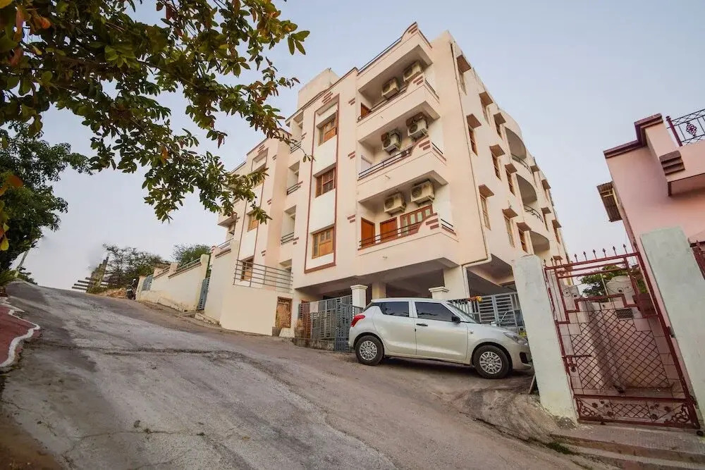 Mangal Apartment by OYO Rooms