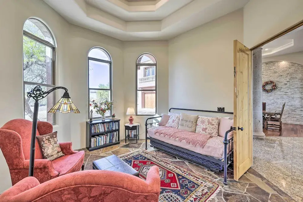 Backyard Oasis! Mtn-View Family Gem in Scottsdale