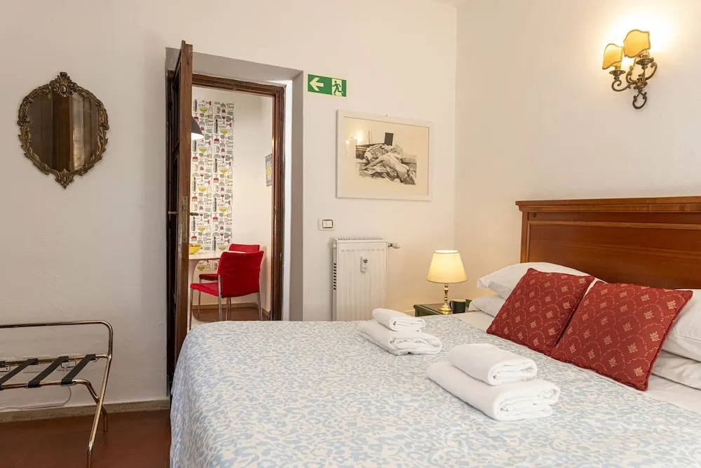 Chiara in Pantheon Apartment With Terrace