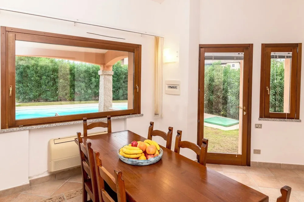 Villas with private pool in Costa Rei