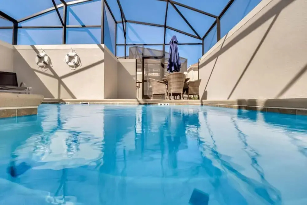 Best Location Property w Pool Located Very Close to Disney and Most Attractions