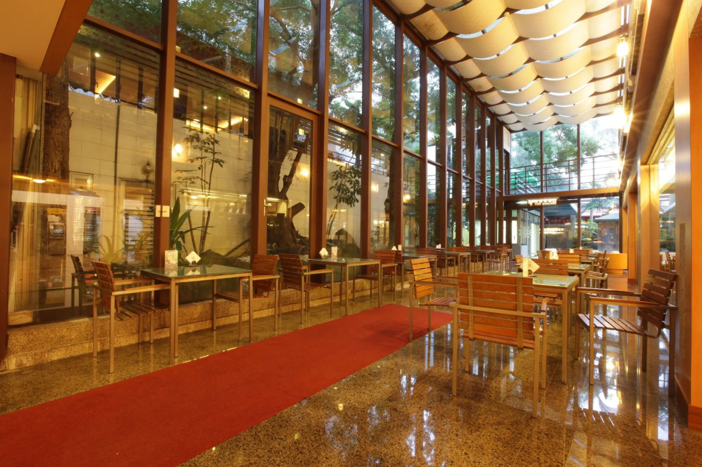 Resort One Hotel